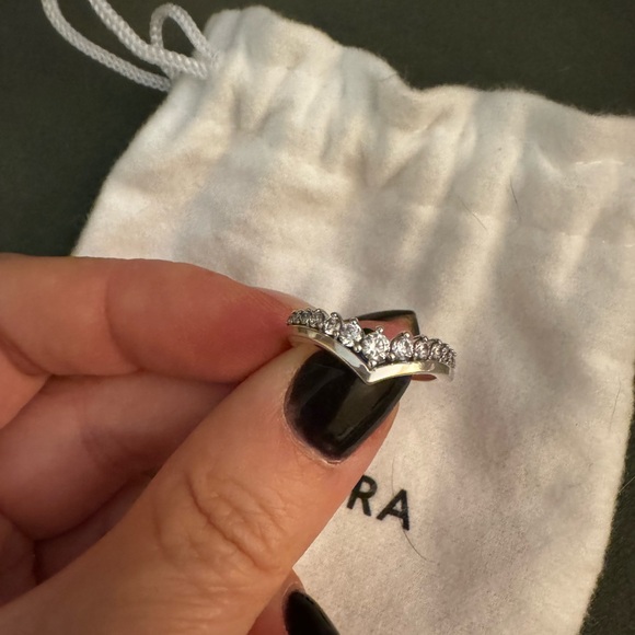 Pandora Timeless Wish Floating Pavé Ring - Picture 2 of 4